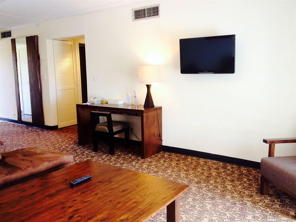 Oceanview Hotel And Residences Tumon Exterior photo